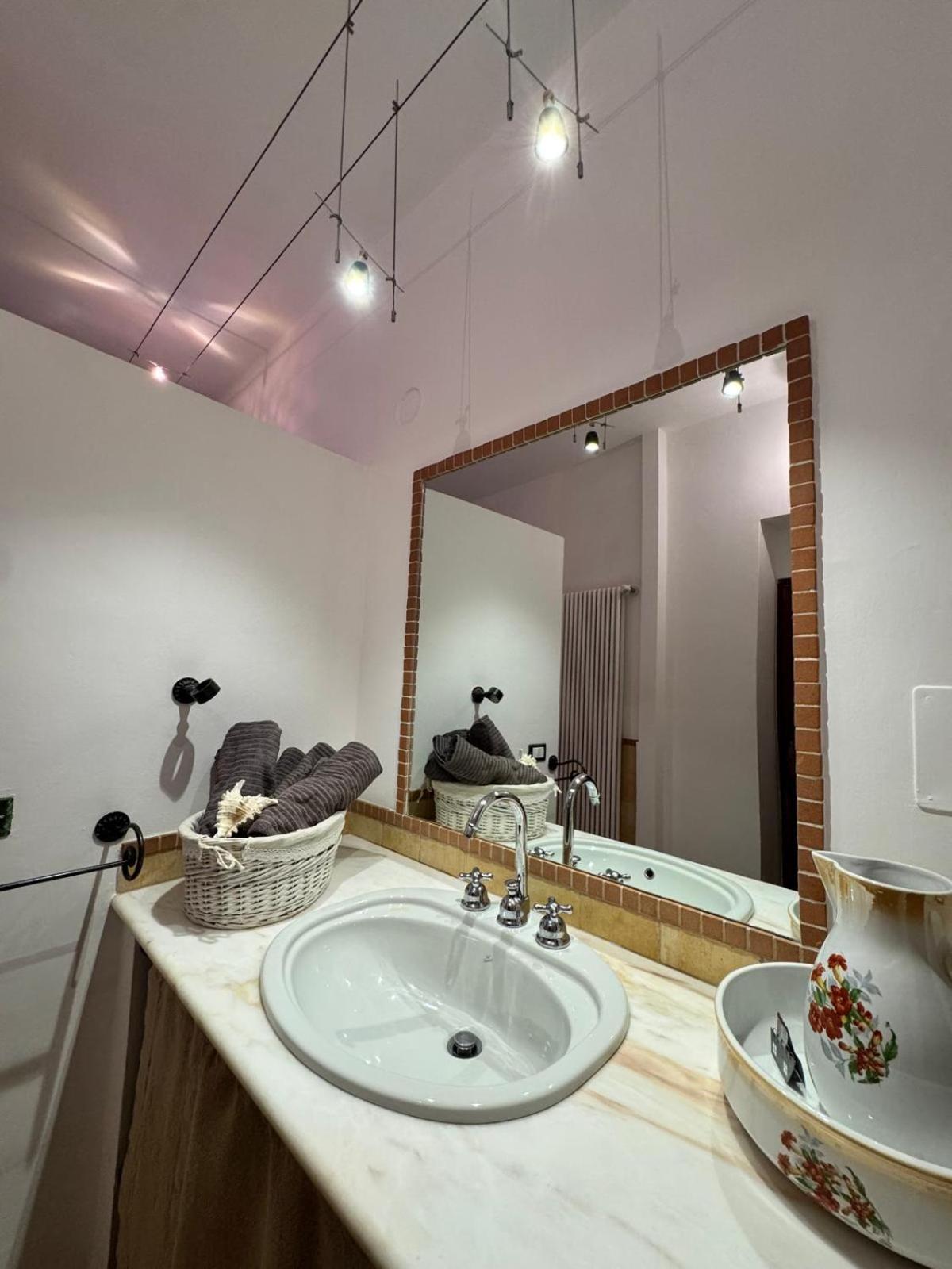 Al Riccio Bed and Breakfast Cocconato Buitenkant foto